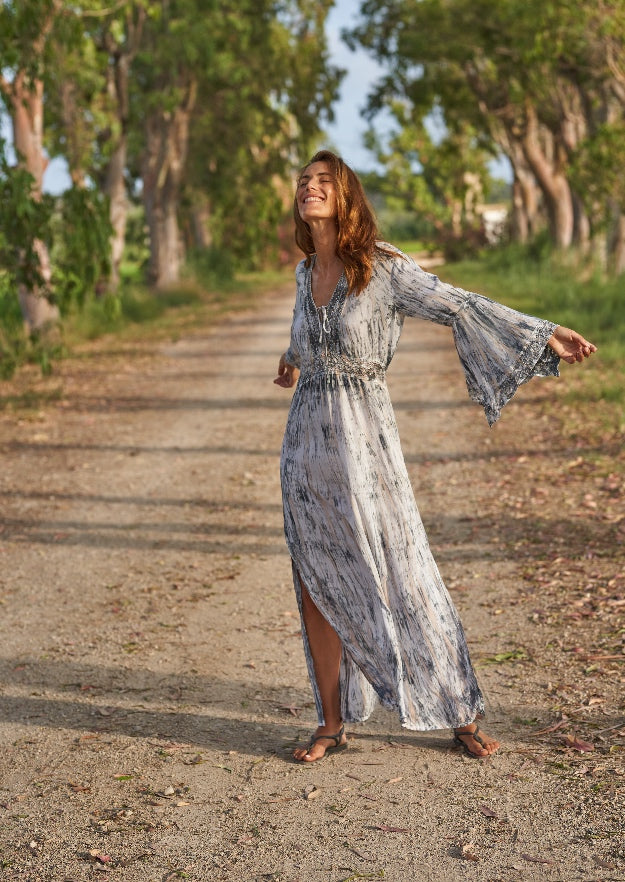 Cora Kaftan // Tanit Tie Dye - Grau